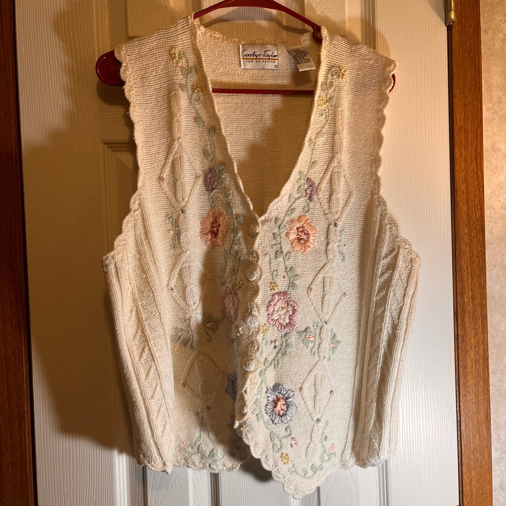 Carolyr Taylor Vest